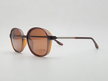 Load image into Gallery viewer, La Vista Eye Wear -Round Square-Clip on-Mod: LV 013
